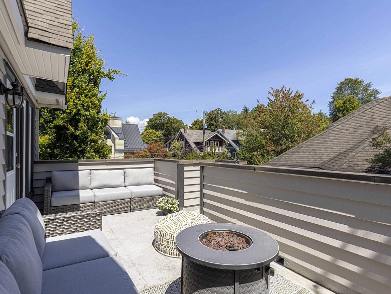 1902 Stephens Street