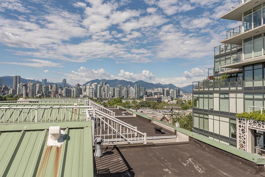 208 788 W 8th Avenue