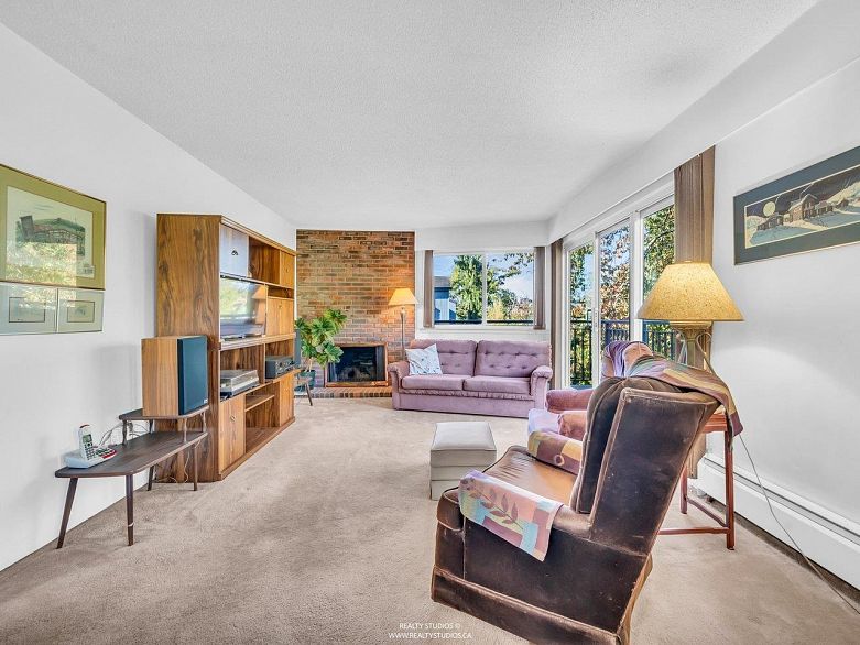 311 2121 W 6th Avenue