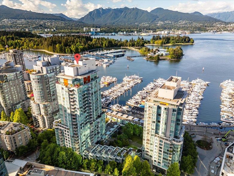 1008 590 Nicola Street