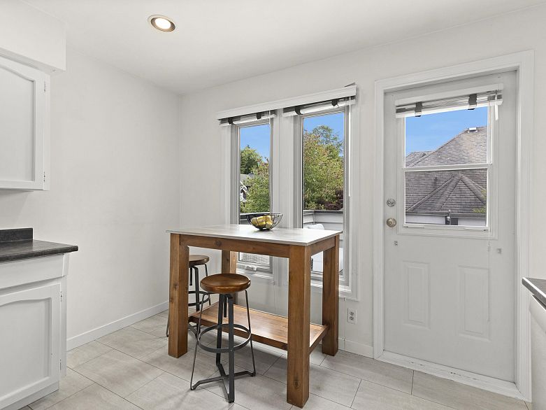 1902 Stephens Street