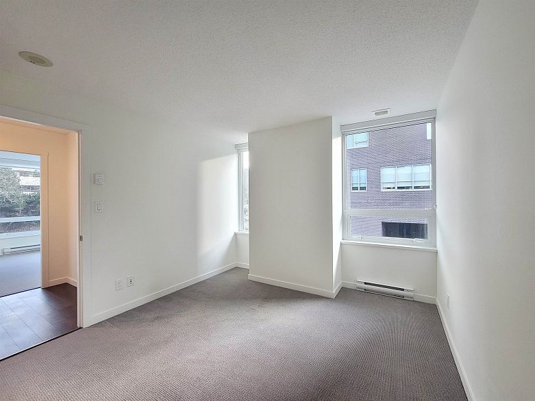 106 5515 Boundary Road