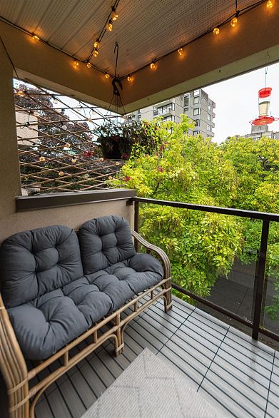 402 1718 Nelson Street