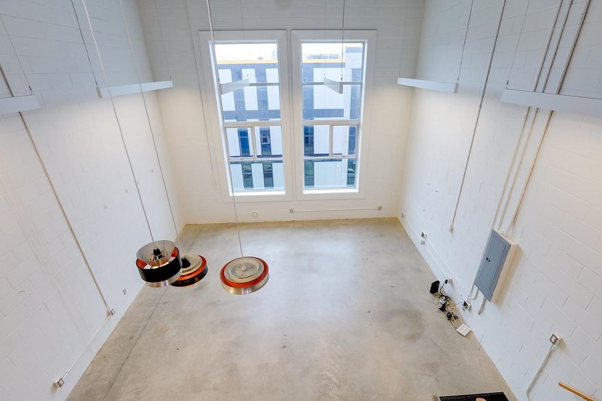 302 1220 E Pender Street