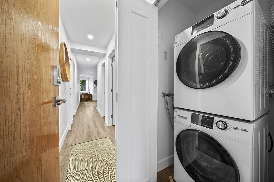 112 1345 W 4th Avenue