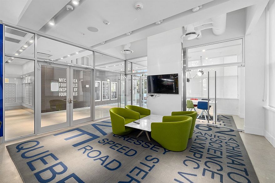 711 108 E 1st Avenue