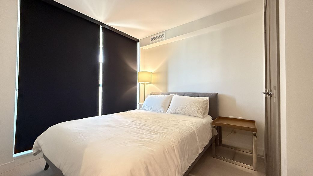 816 1768 COOK STREET, Vancouver BC V5Y 0N3