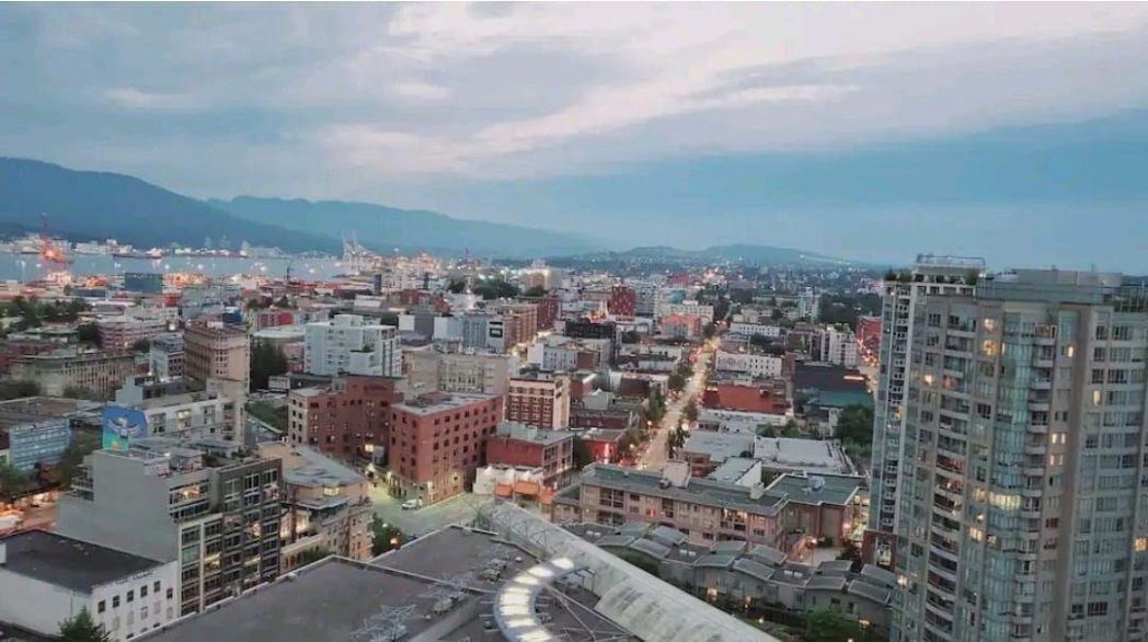 2503 183 Keefer Place