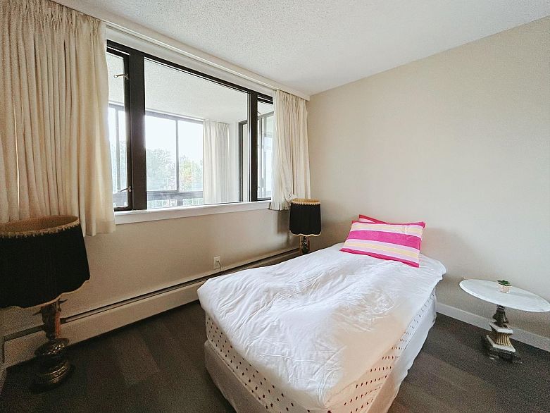 606 1740 Comox Street