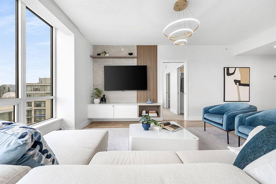 1801 1788 Columbia Street