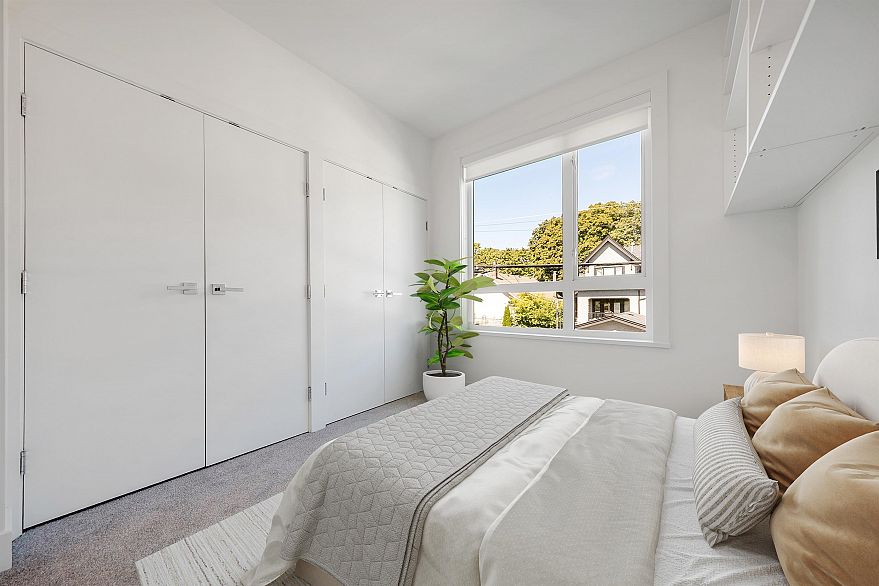 2431 W Broadway Street