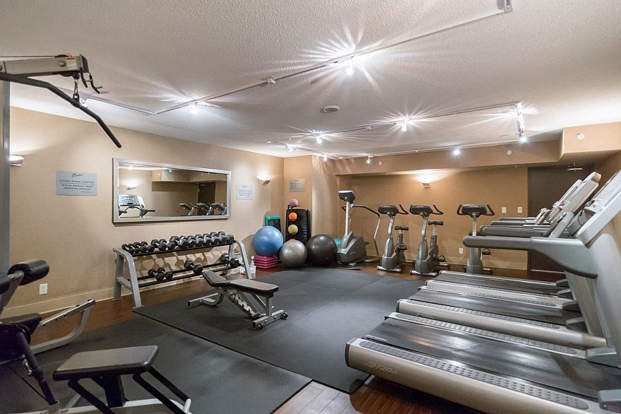 2006 610 Granville Street