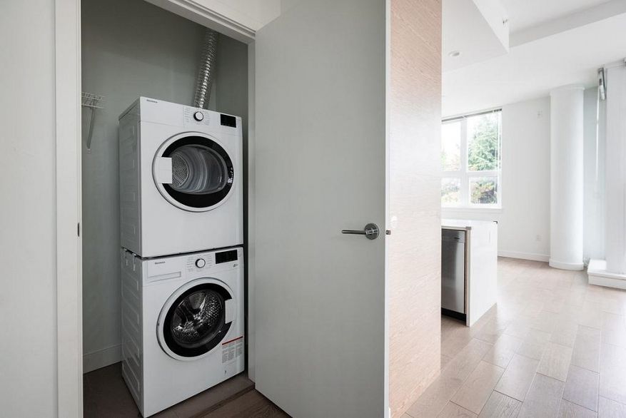 401 6733 Cambie Street