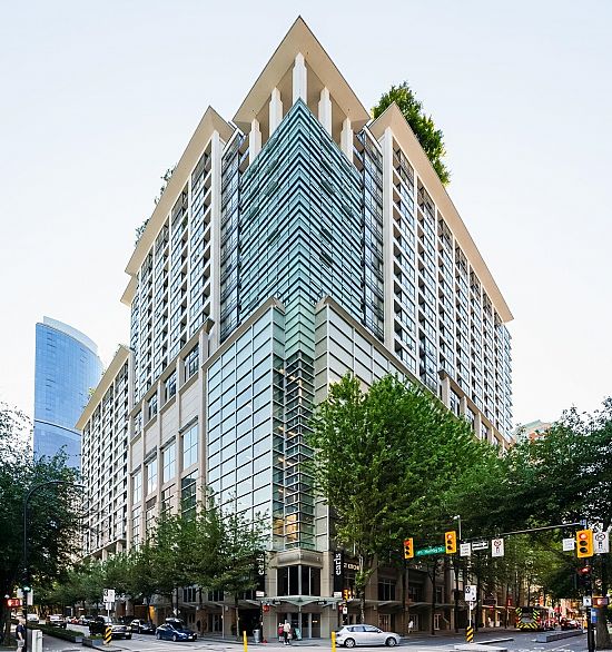 1532 938 Smithe Street