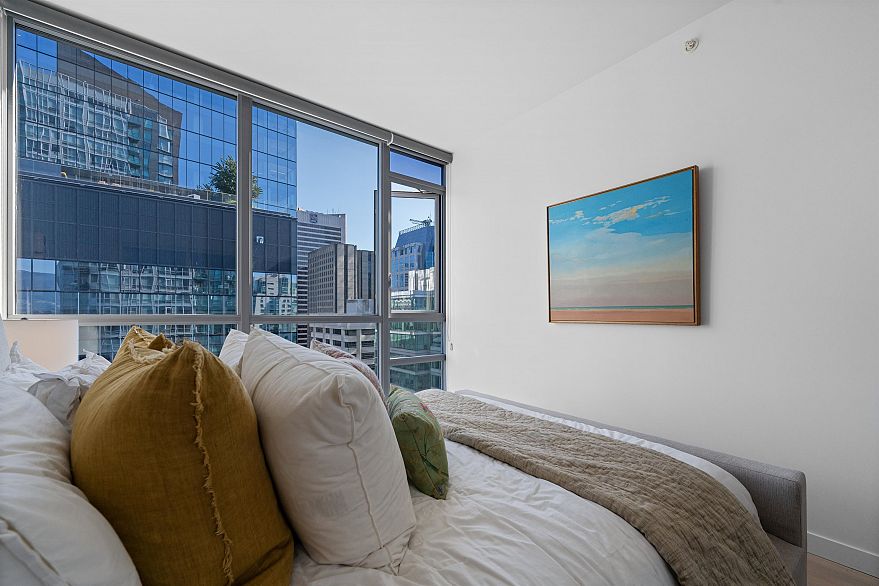 2704 1189 Melville Street