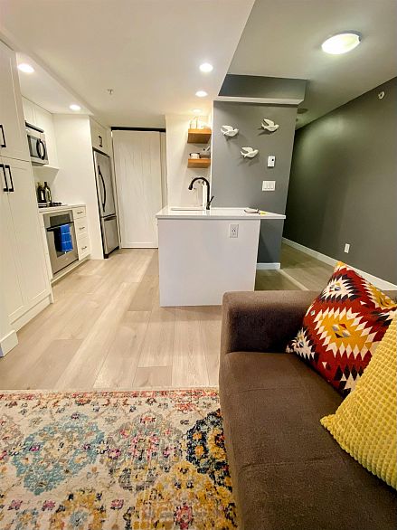 304 1255 Seymour Street