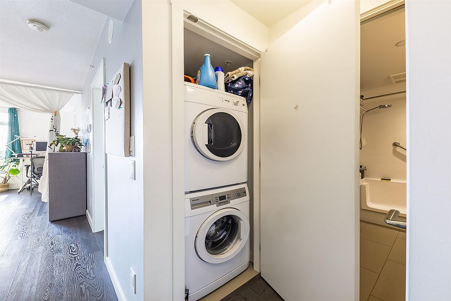 1003 5470 Ormidale Street