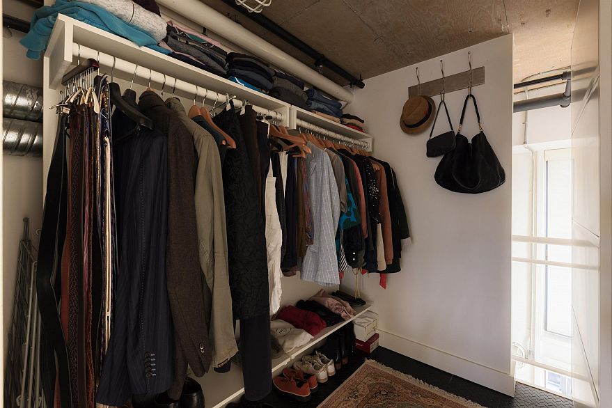 406 1529 W 6th Avenue