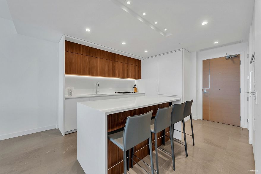 2103 885 Cambie Street