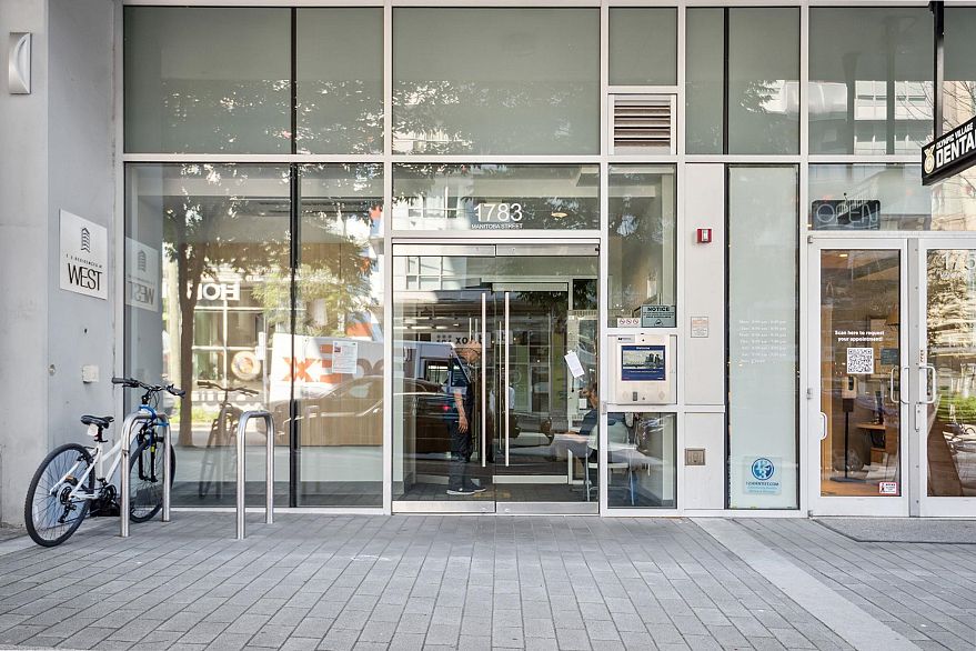 621 1783 Manitoba Street