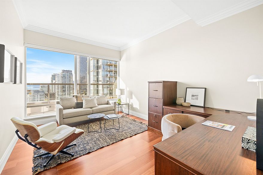 2002 1515 Homer Mews