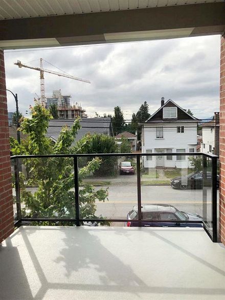 203 4882 Slocan Street