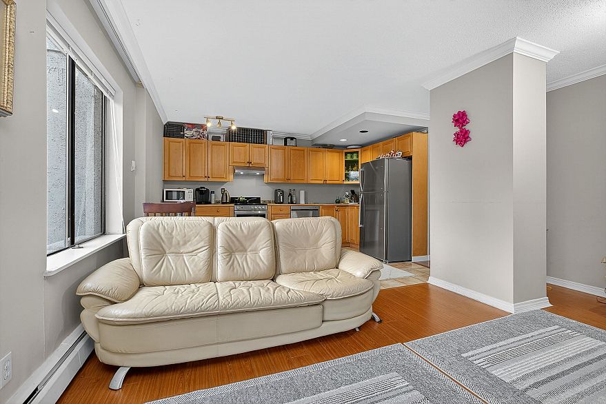 102 1146 Harwood Street