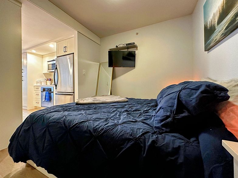 304 1255 Seymour Street