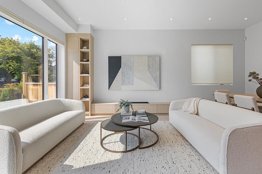 1 1243 E 27th Avenue