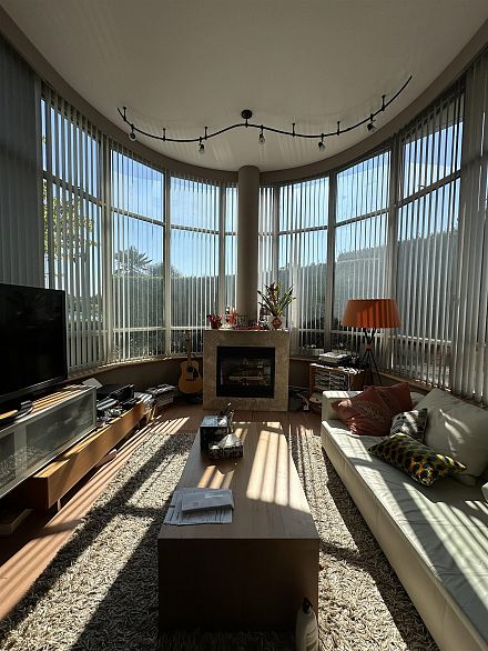 122 1228 Marinaside Crescent