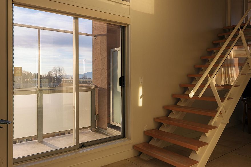 406 1529 W 6th Avenue