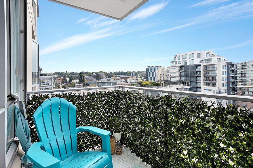 1008 1833 Crowe Street