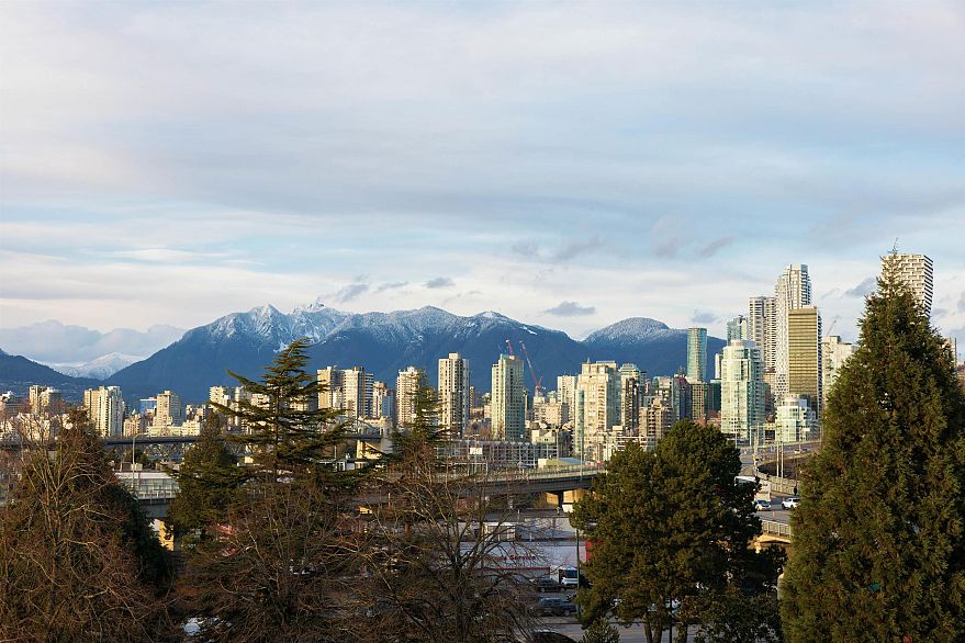 406 1529 W 6th Avenue