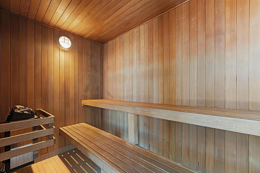 2704 1189 Melville Street