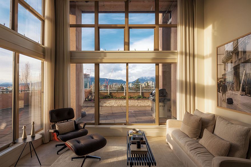 406 1529 W 6th Avenue