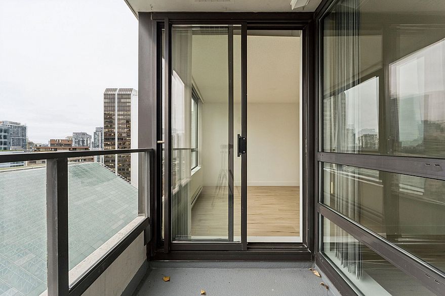 1532 938 Smithe Street