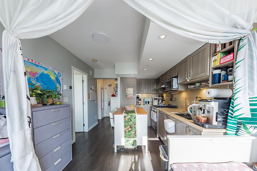 1003 5470 Ormidale Street