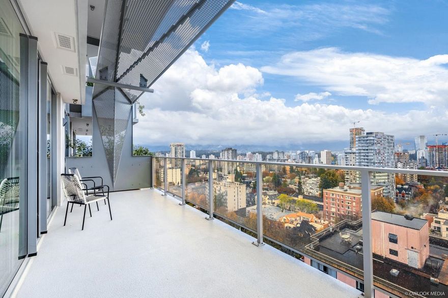 1504 1180 Broughton Street