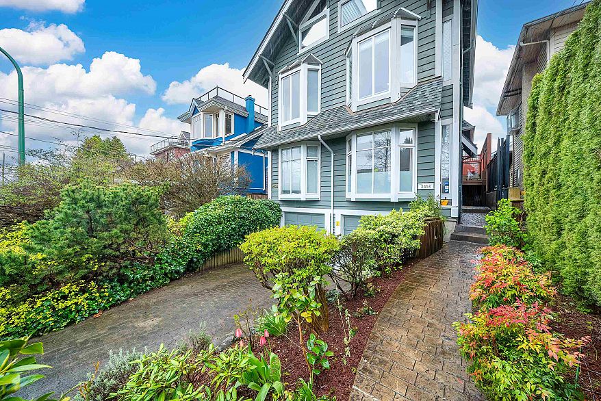 3458 Point Grey Road