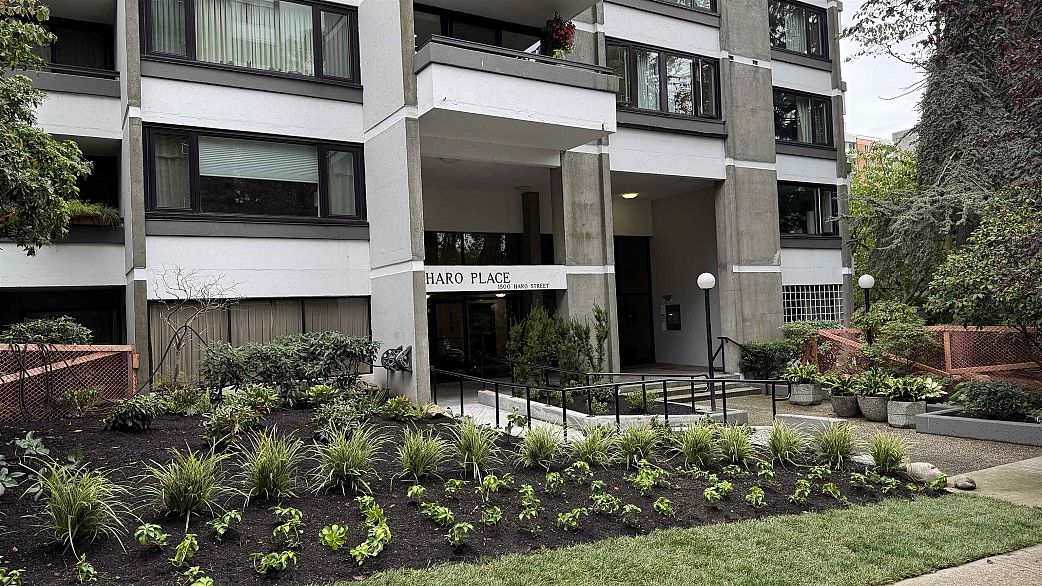202 1500 Haro Street