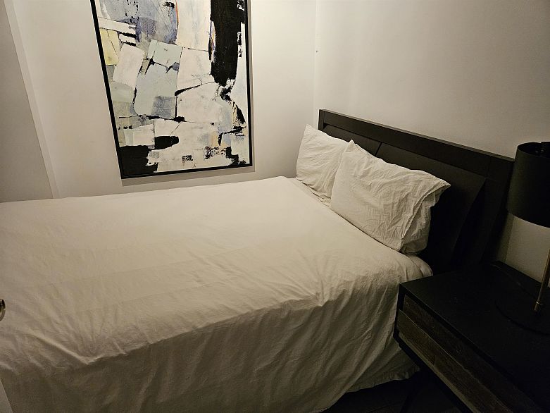 807 950 Cambie Street