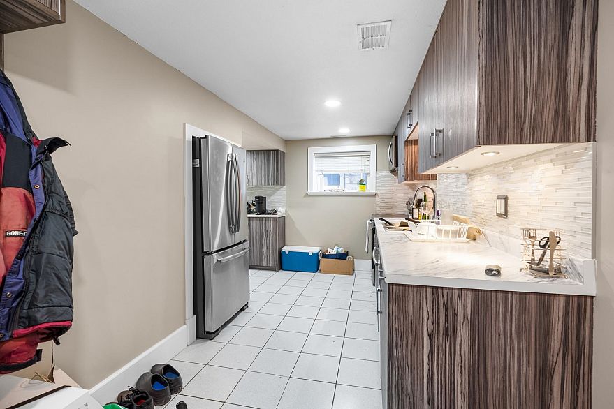 5516 Clarendon Street