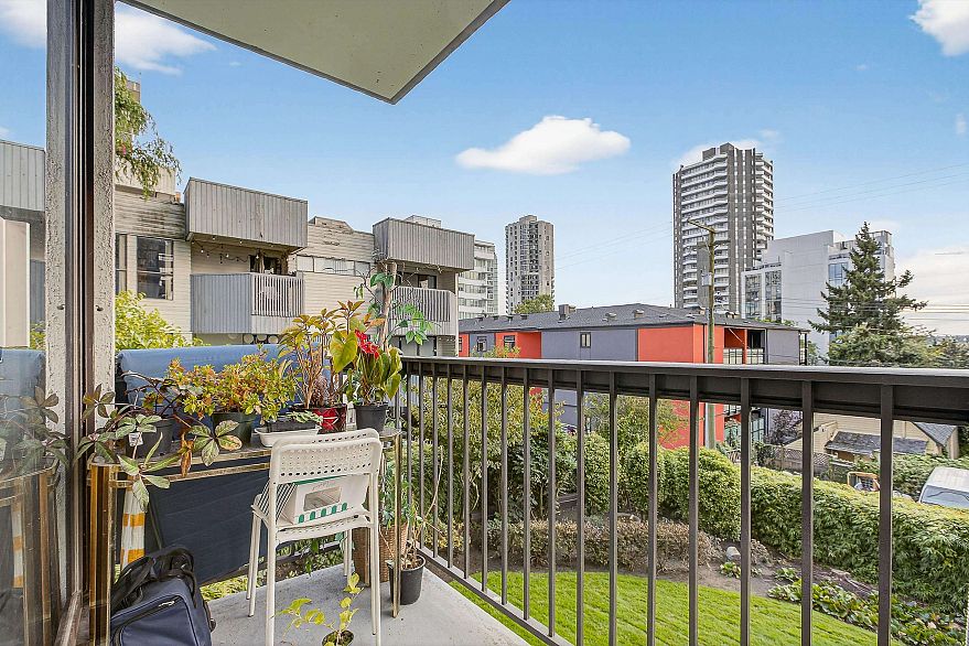 102 1146 Harwood Street