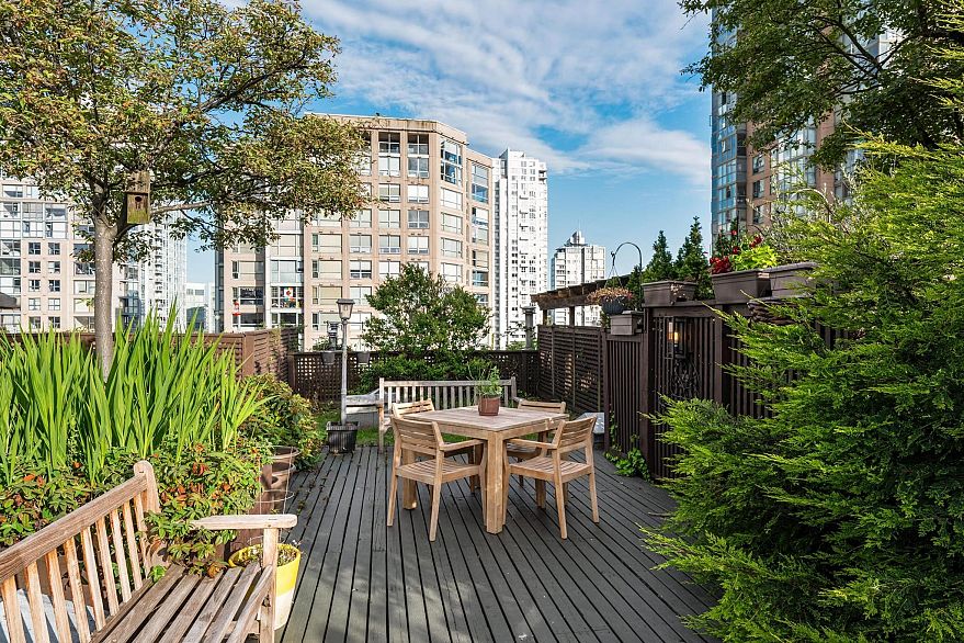 410 1178 Hamilton Street