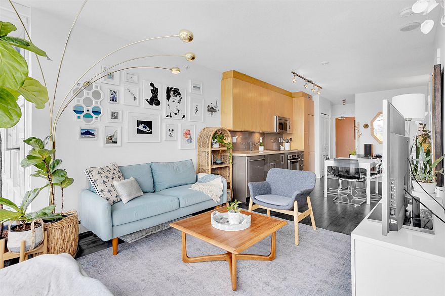 1008 1833 Crowe Street