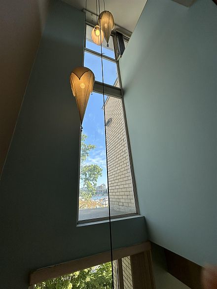 122 1228 Marinaside Crescent