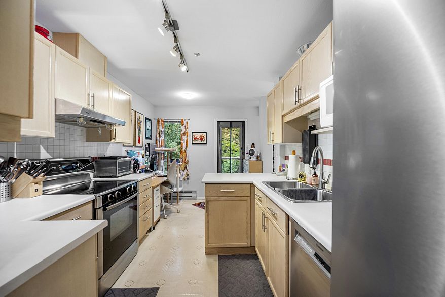 306 3400 SE Marine Drive