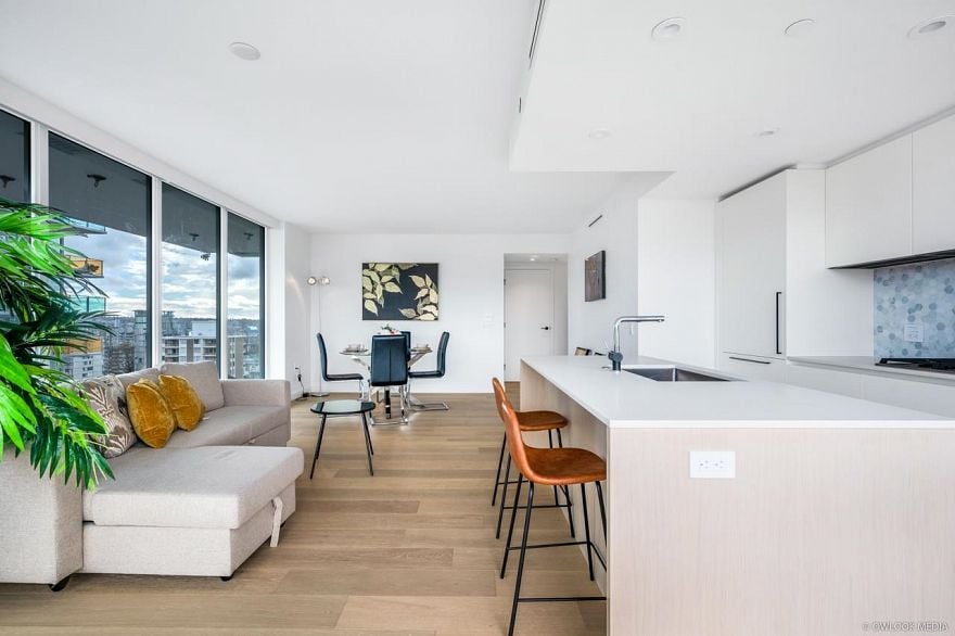 1504 1180 Broughton Street