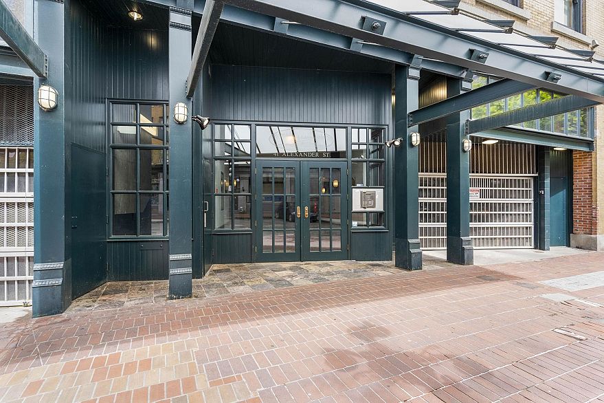 301 41 Alexander Street