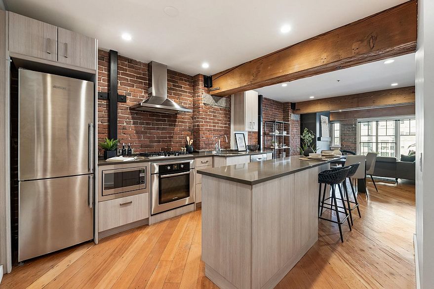 410 1178 Hamilton Street